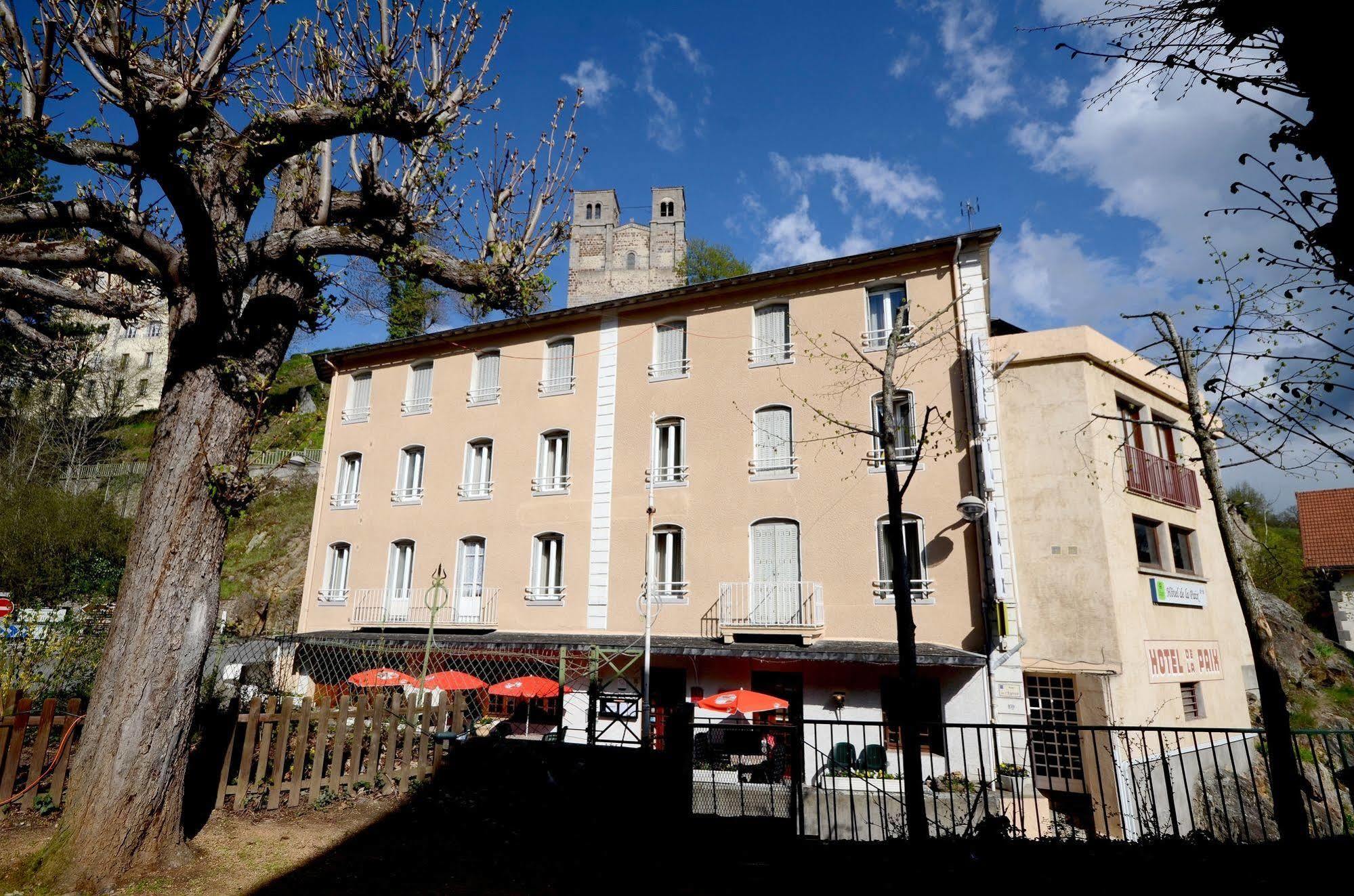 Logis Hotel De La Paix Saint-Nectaire Exterior photo